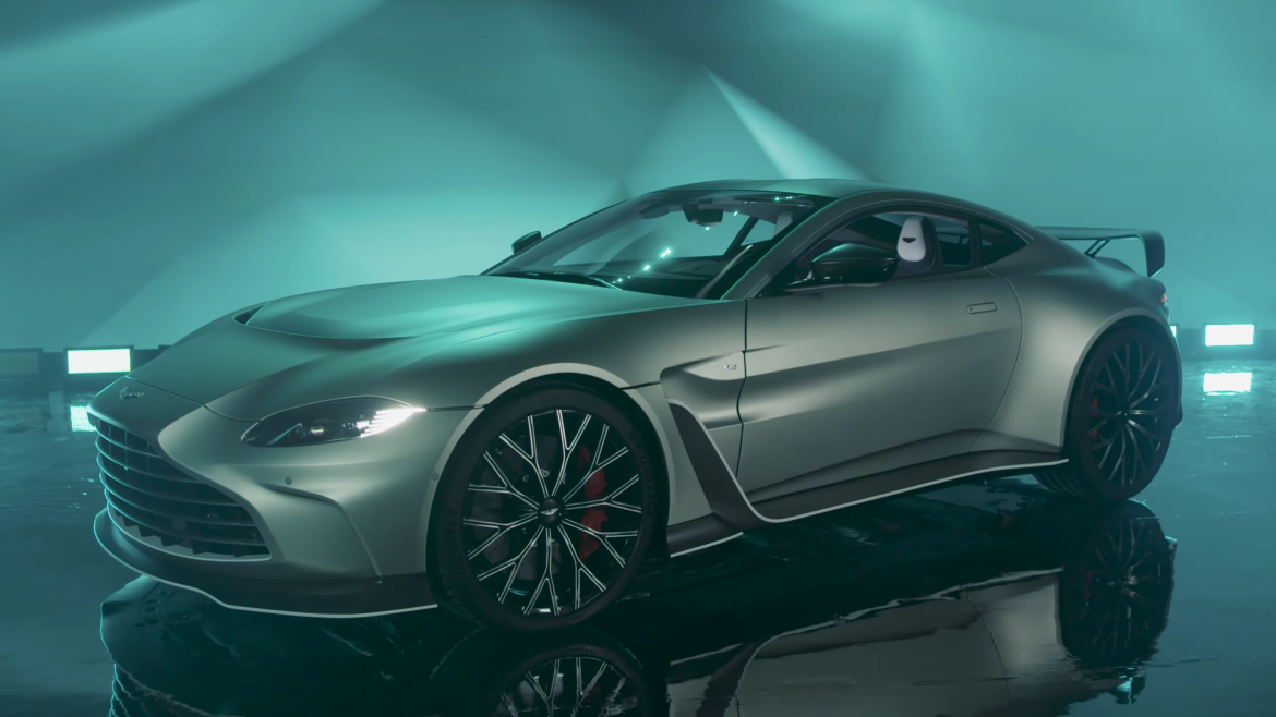 The New Aston Martin V12 Vantage, a Farewell Letter